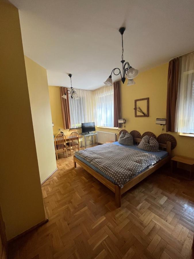 Villa Centrum With Access Kitchen (Adults Only) Жельона Гора Екстериор снимка